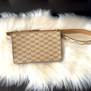 Michael Kors Belt bag